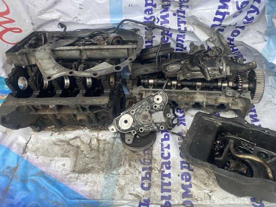 Двигатель на мазду в разобраном виде
