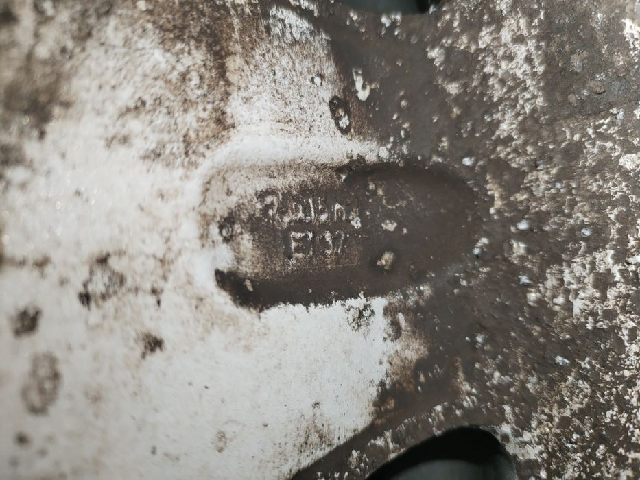 195/70/15  SEMPERIT Van grip 2 /БУСОВИ/