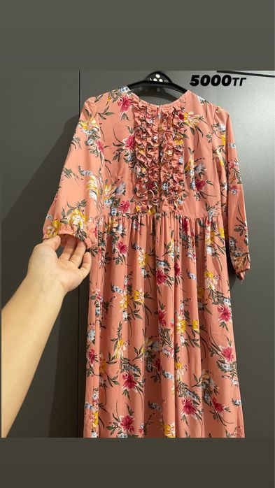 Қазақша көйлектермен бешпент сатылады