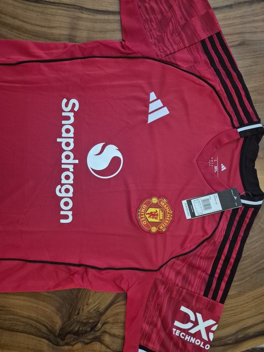 Новите тениски на Манчестър Юнайтед