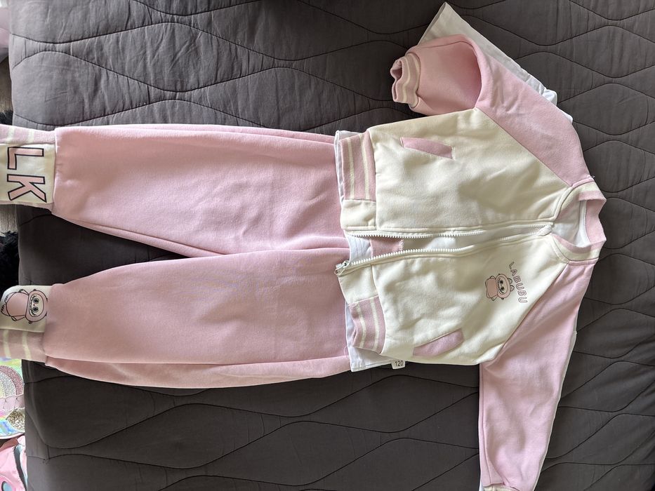 Продам детскую одежду для девочки