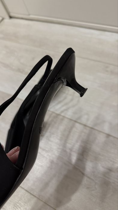 Продам женскую обувь Zara