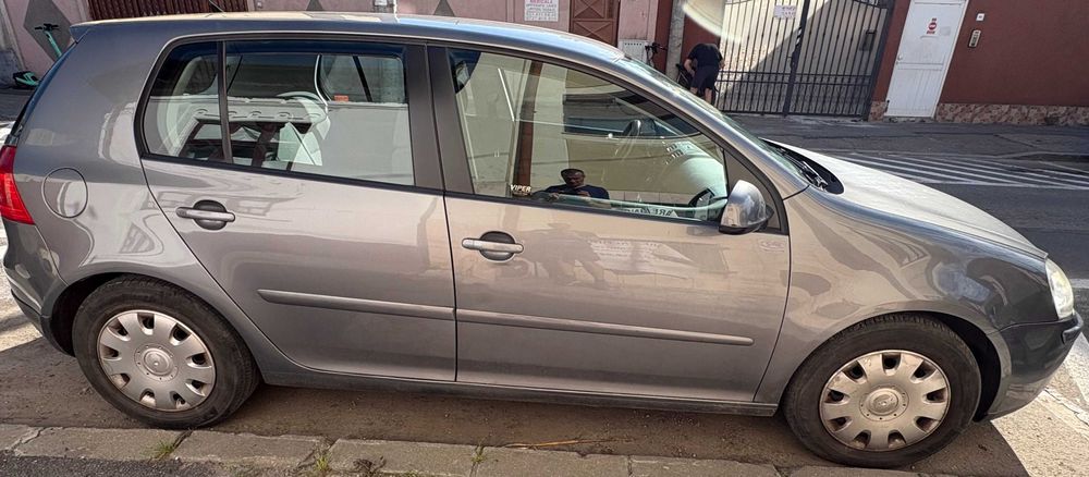 VOLKSWAGEN Golf 2008