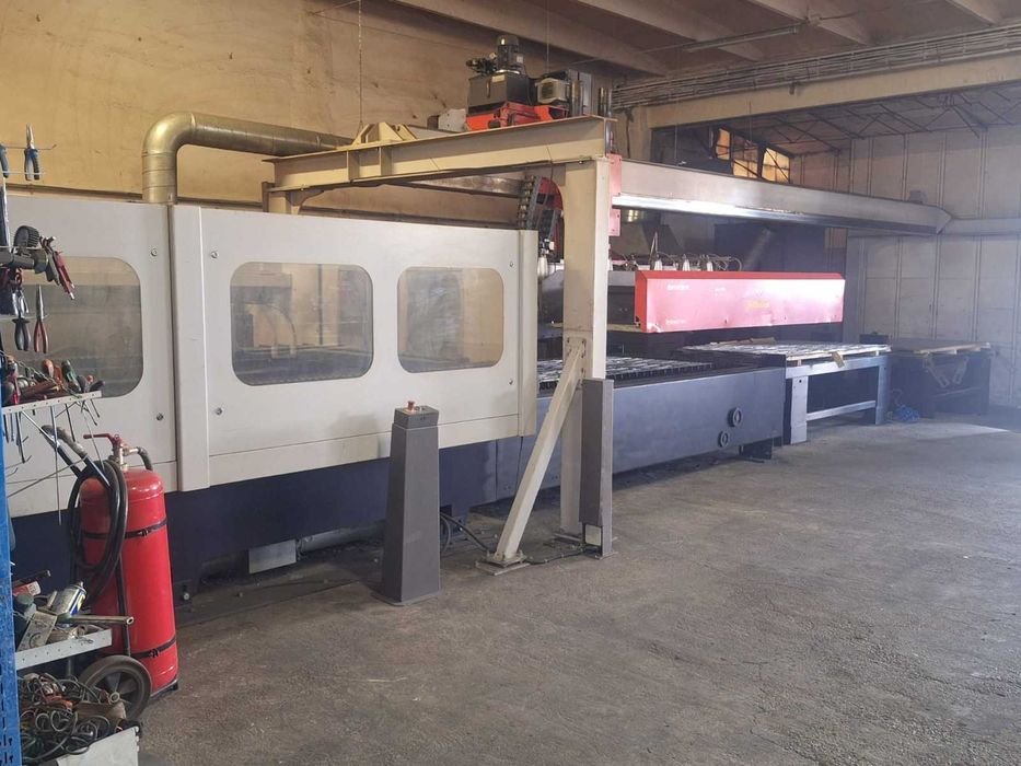 Laser CO2 Bystronic bysprint 3015 (3kw,model 2002)complet echipat