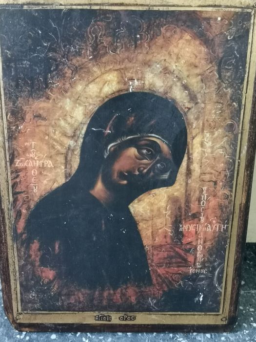 Много стара, църковна икона. Антикварна.