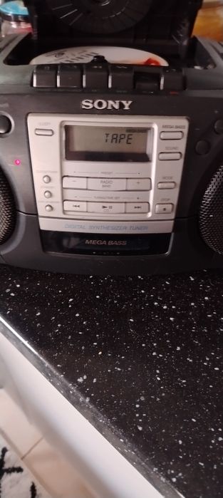 Sony CFD 360, radio casetofon cu cd