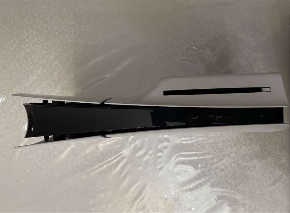 PlayStation 5 Slim 1TB