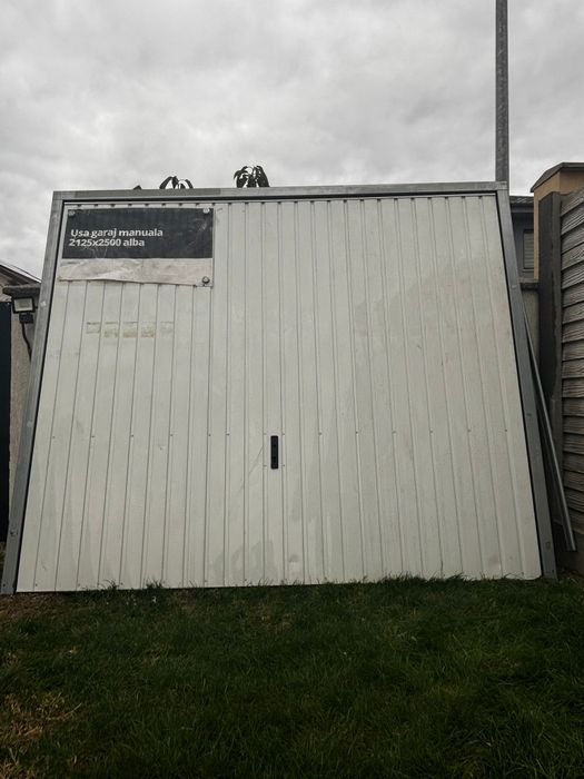 Ușa garaj basculantă