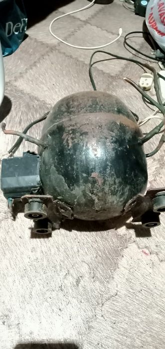 Компрессор от советского холодильника ОКА