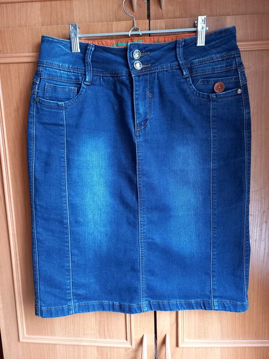 Продам стильные джинсовые юбки