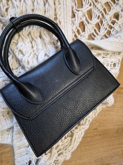 Дамска чанта черна