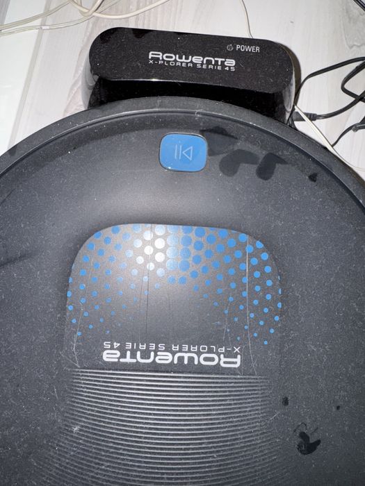 Robot asiprator rowenta