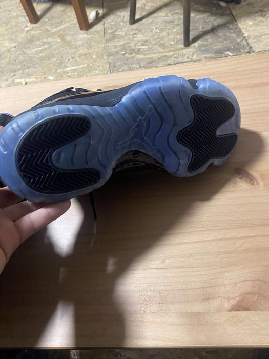 Jordan 11 cap and gown