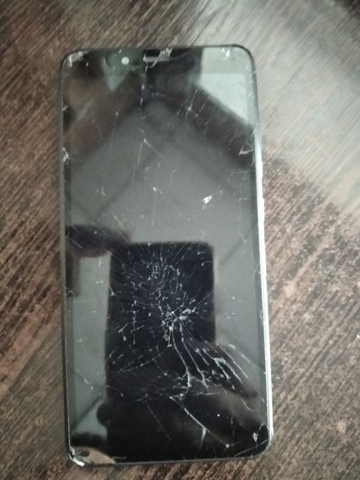 Продам телефон Redmi 6A