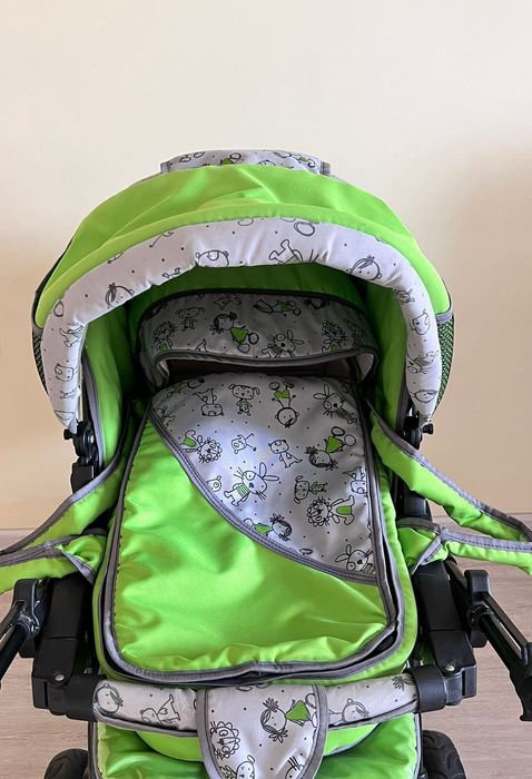 Отличная прогулочная коляска