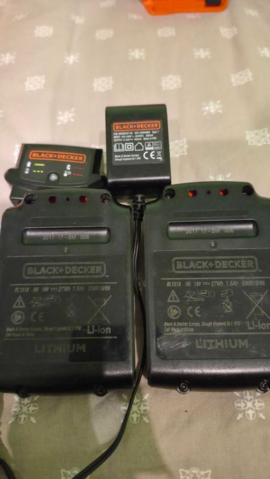 Surubelnita electrica Black Decker BDCDC18 cu 2x acumulatori