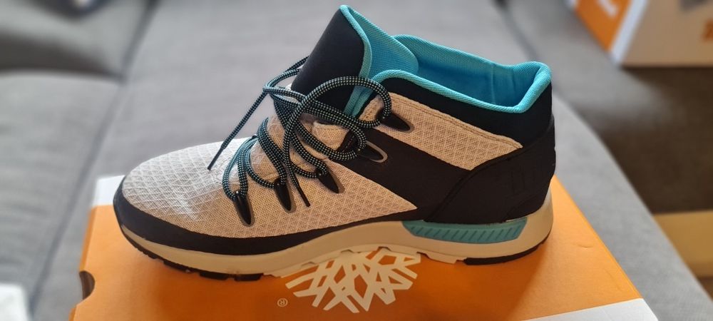 Adidasi Timberland Trekking marime 42,43,44