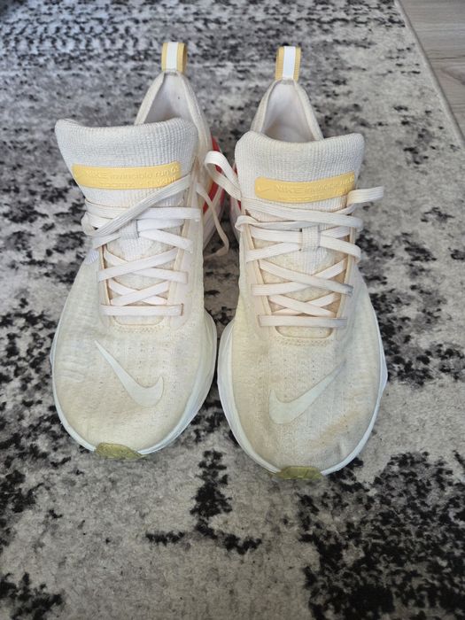 Nike invincible run 03