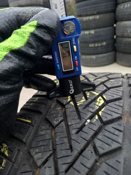 Anvelope de iarna 205-60r16 Semperit