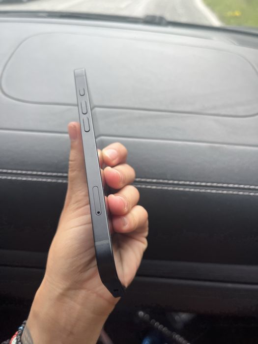 Iphone 16e 128gb 100% батерия