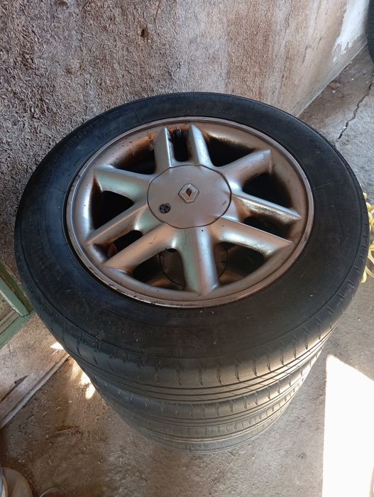 Алуминиеви джанти 15-ки