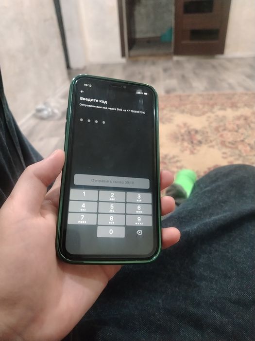 Продам айфон 11  64гб 80%