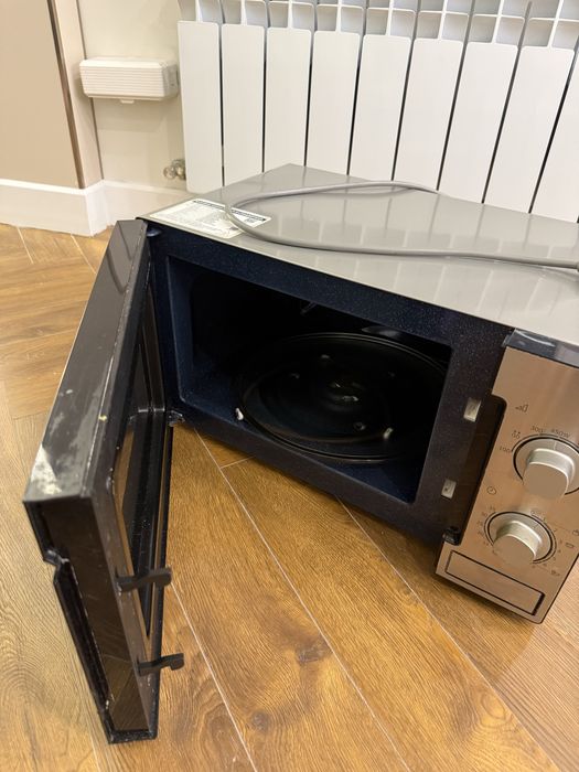 Микроволновка Samsung 23 л