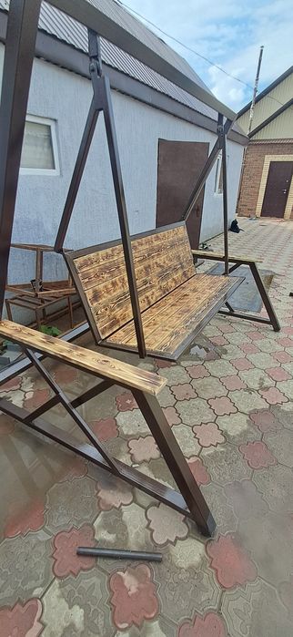 Качели на двор стильный