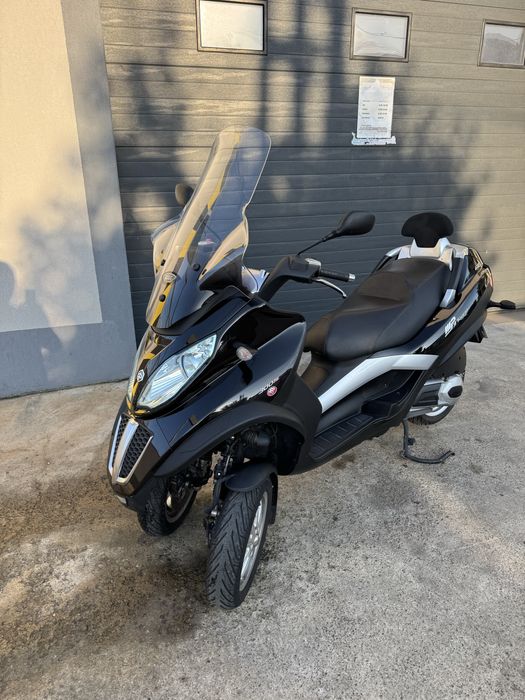 Piaggio mp3 Touring LT 300cc Triciclu categoria B an 2012