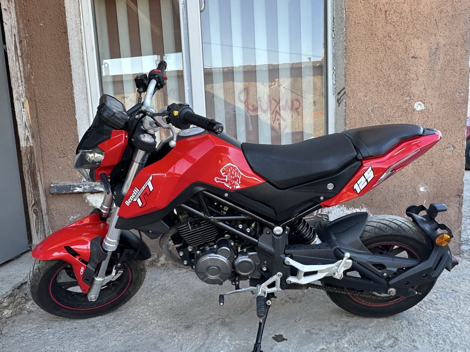 Продавам пистов мотор benelli