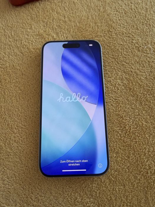 Iphone 15 pro с подарък кейсове нови