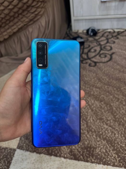 Телефон vivo y20 sotiladi