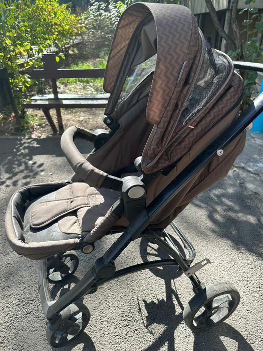 Продам коляску babyton