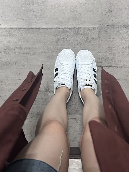 Кроссовки adiдаc, новые.