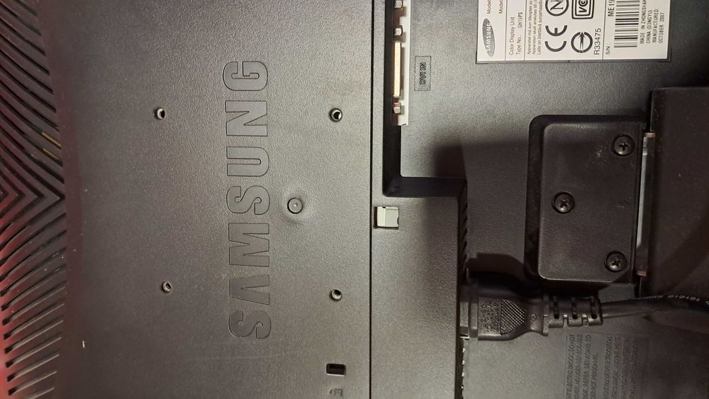 Монитор самсунг за камери...