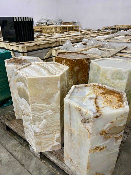 Cuburi din piatră naturală – Onix / Marmură / Travertin