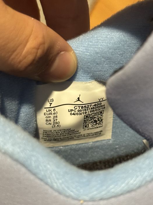 Air Jordan 4 University Blue 40