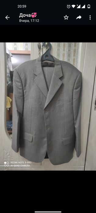 Продам костюмы мужские