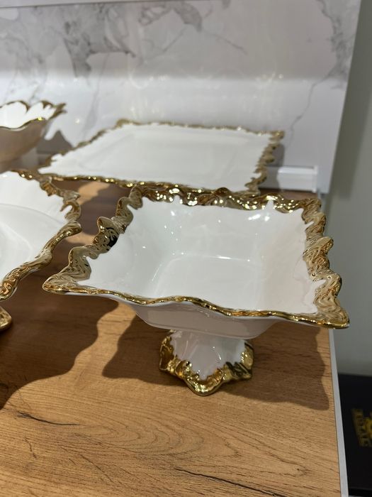 Набор  посуды...