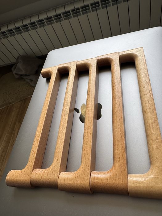 Дървени дръжки бук 160мм.