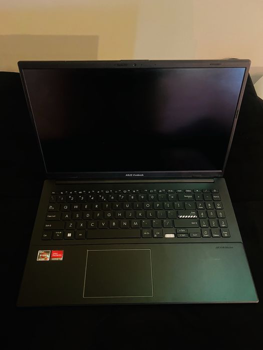 Laptop ASUS vivobook 15 (doar la schimb )