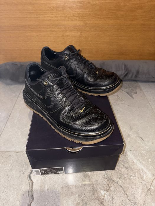 Nike Air Force 1 Luxe