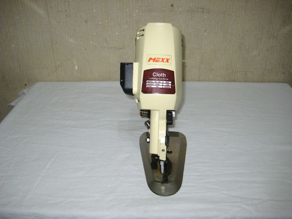 Раскройный нож дисковый оригинал 100% почти новым состояни!