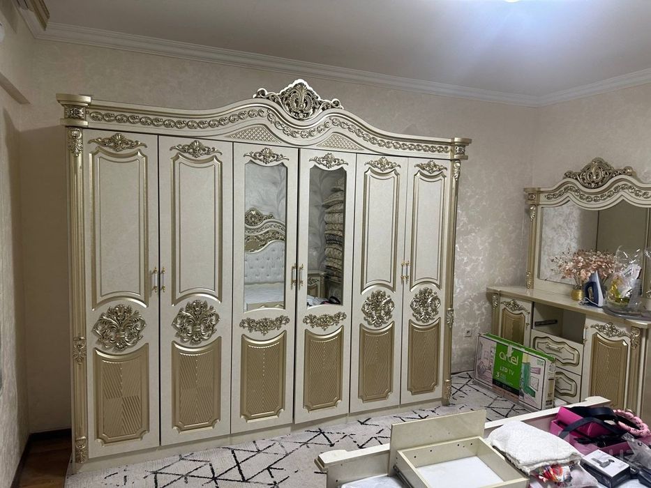 Spalniy mebel sotiladi
