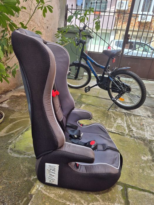 Детско столче за кола