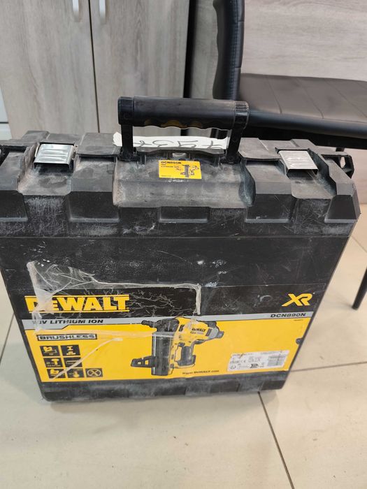 Пистолет за профили на Dewalt