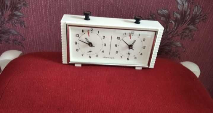 Часовник механичен