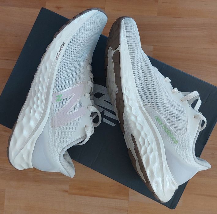 Дамски маратонки New Balance Fresh Foam Arishi, номер 39