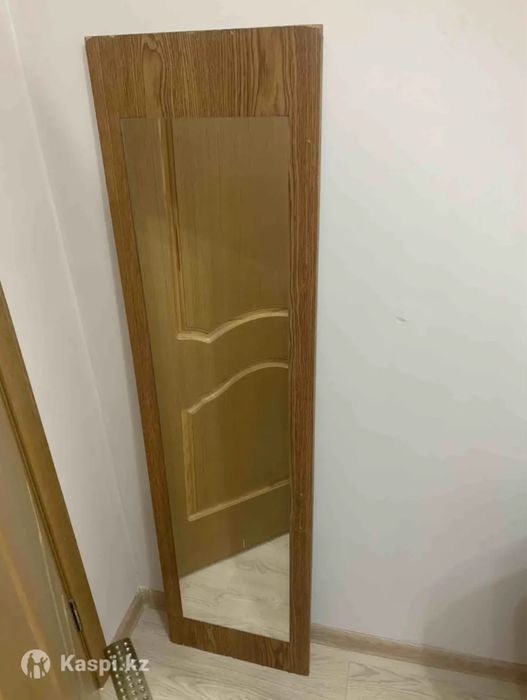 Продам на стенный зеркало