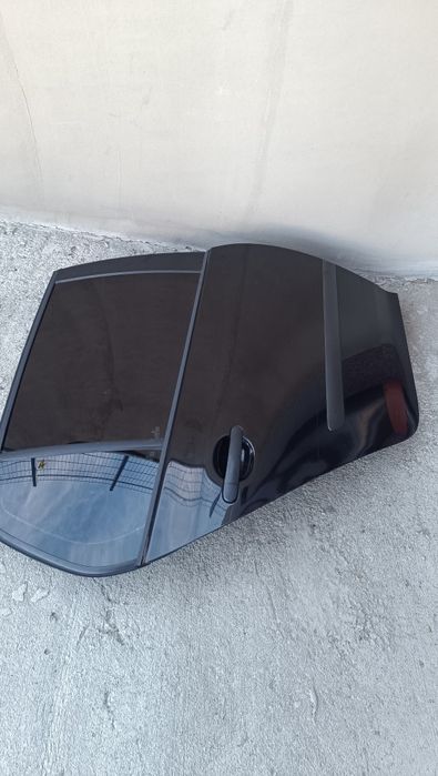 Врата за голф 5 в черен металик, имам и в други цветове (cherna vrata)